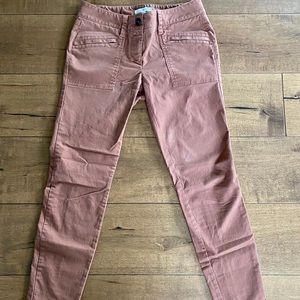 Like new LOFT chino pants.  Great neutral color!!